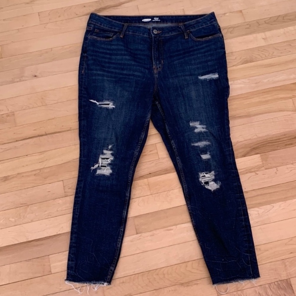 Old Navy Rockstar Distressed High Rise Ankle Jeans